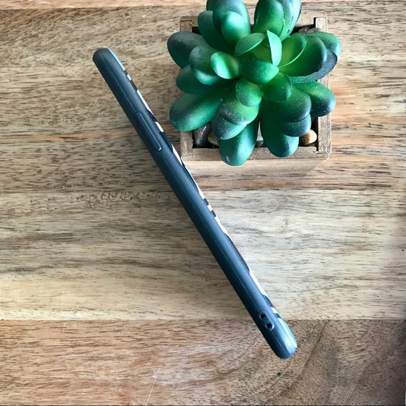 IPhone XR case - Picture 4 of 6